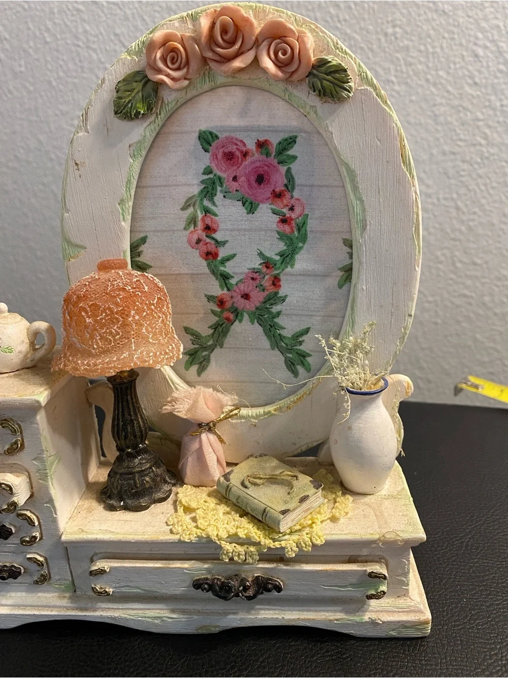 Shabby Chic decorative dressing table with photo frame